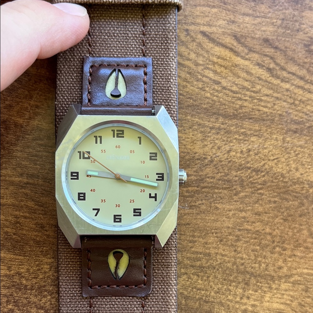 Nixon The Scout watch brown/cream color